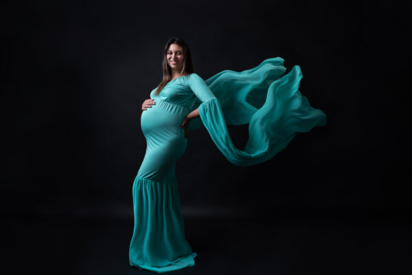 fotografia de embarazada en estudio en la serena